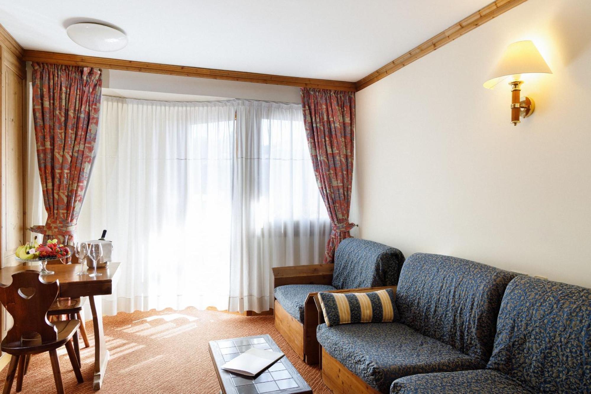 Hotel Alaska Cortina Cortina dʼAmpezzo Exterior foto
